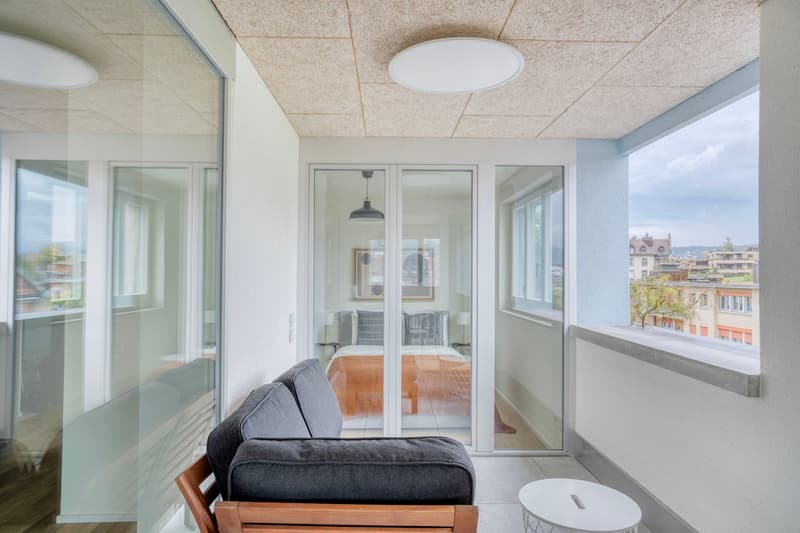 Exklusive Enge 3.5 Zimmer mit W/T, nah zum Markt über Blueground (16)