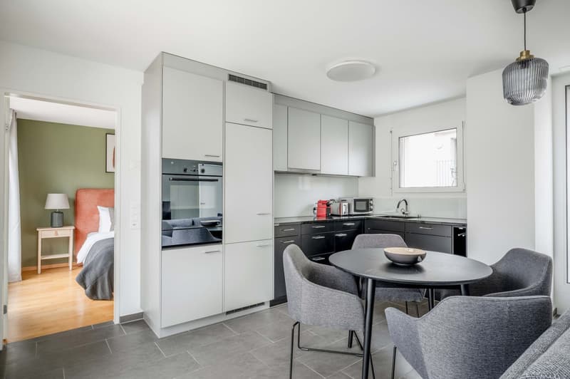 Ideal Leimbach 2.5 rooms + basement + W/T. 5 minutes to market, via Blueground (10)