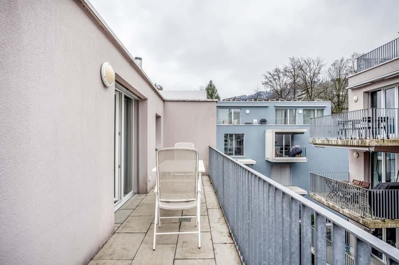 Ideal Leimbach 2.5 rooms + basement + W/T. 5 minutes to market, via Blueground (7)
