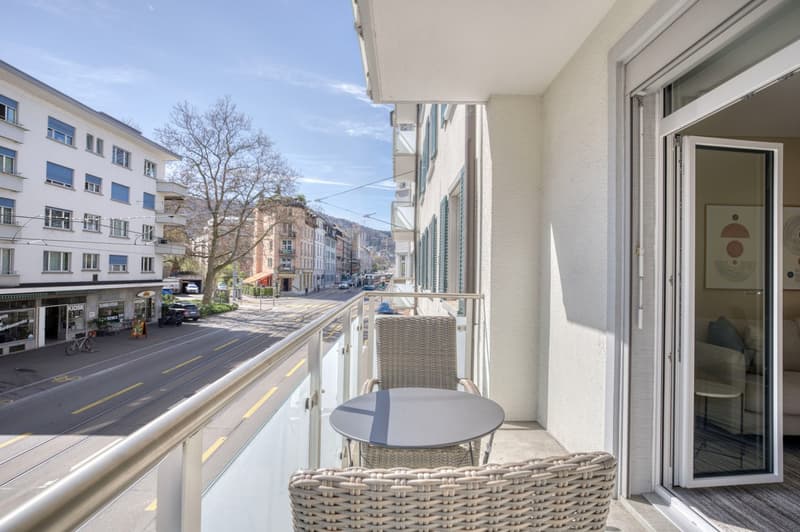 Lusso Wiedikon 3,5 locali con W/T, vicino al mercato, by Blueground (6)