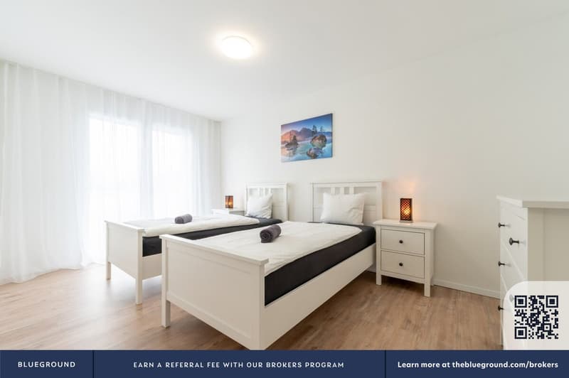 Building Switzerland (ZRH1055171P) (13)