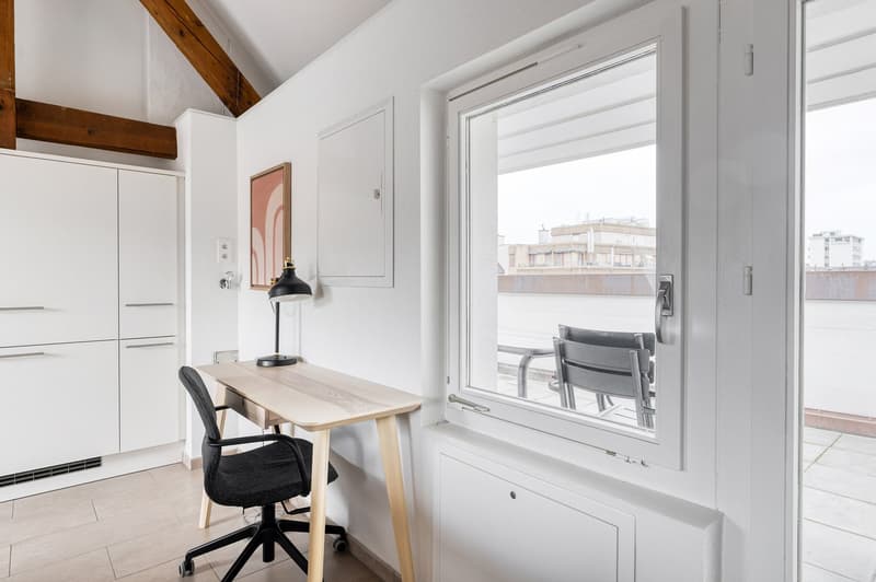Fantastic Altstetten, 2.5 rooms with W/T, near market, via Blueground (4)