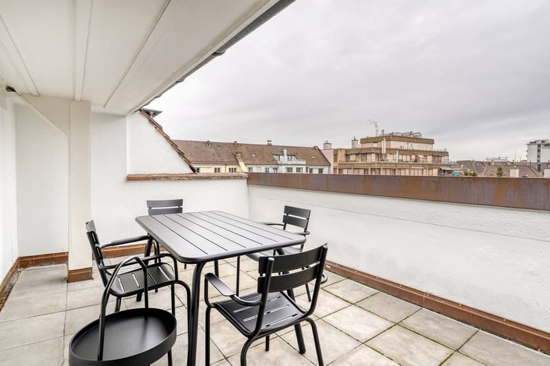 Fantastic Altstetten, 2.5 rooms with W/T, near market, via Blueground (5)