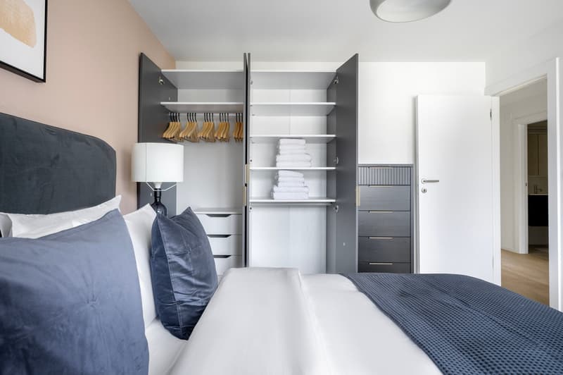 Elegant Horgen, 3 rooms with basement, 5 minutes to market, via Blueground (19)
