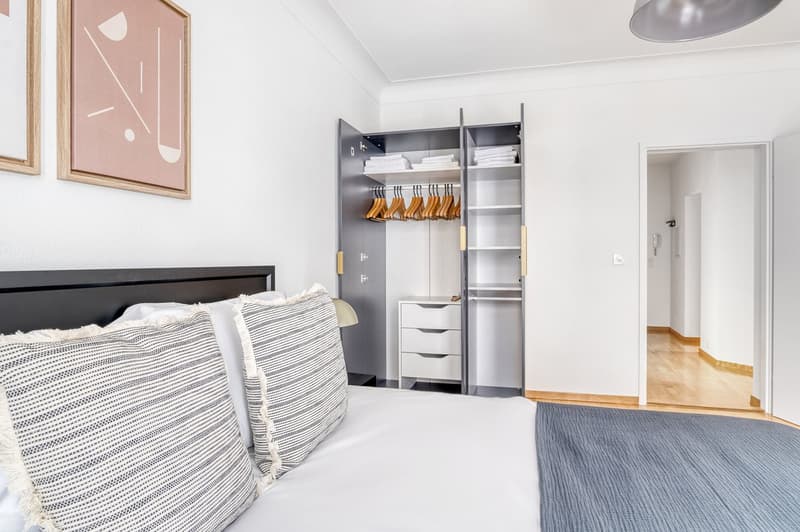 Charming Langstrasse 3.5 rooms + storage, 5 minutes to tram (11)