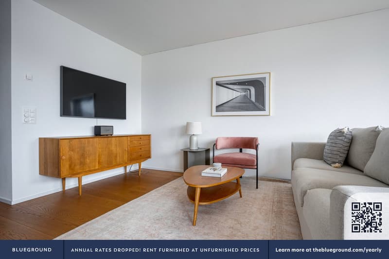 Gehobene 3.5 ZW mit privater W/T und schöne Aussicht, by Blueground (2)