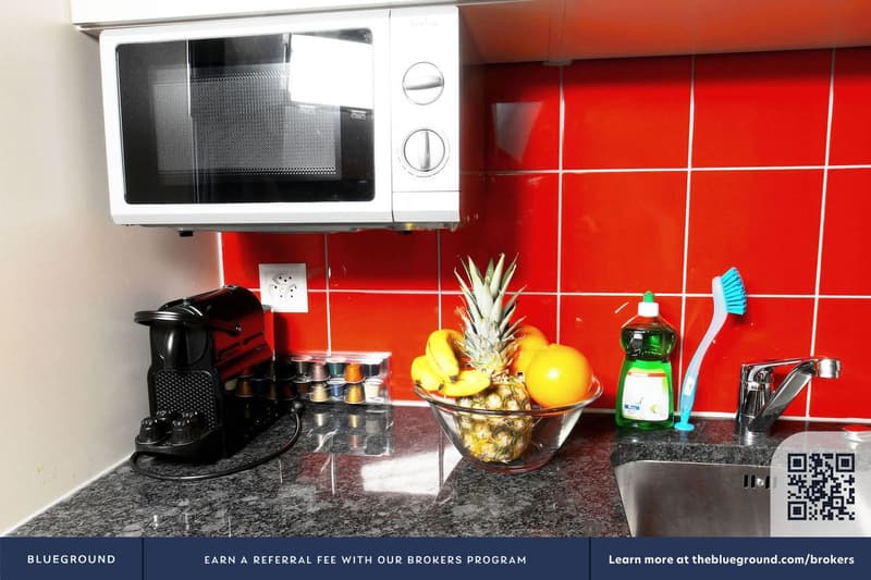 Building Schwamendingenstrasse (ZRH1461684P) (8)