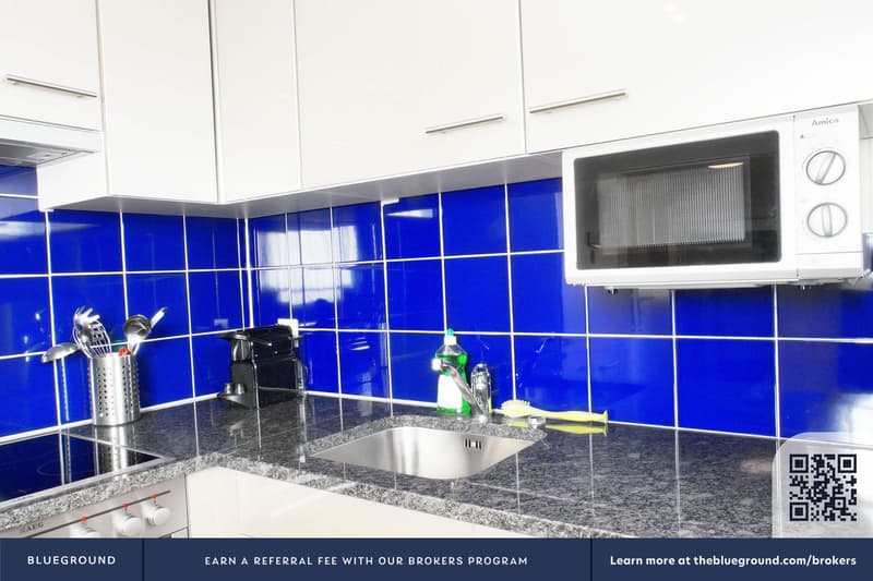 Building Schwamendingenstrasse (ZRH1459698P) (8)