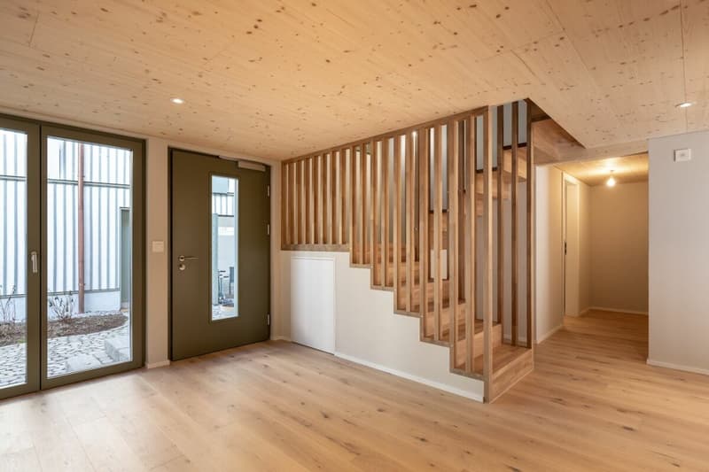 Bezugsbereit! Komplett saniertes 5.5 Zimmer Einfamilienhaus im schönen WEIHERHOF (4)