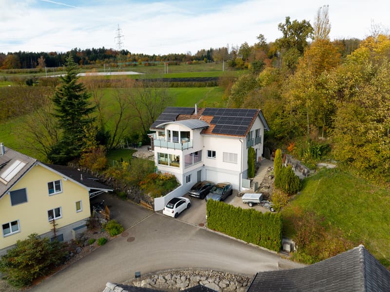 Maison unifamiliale impressionnante avec piscine intérieure et sauna (4)