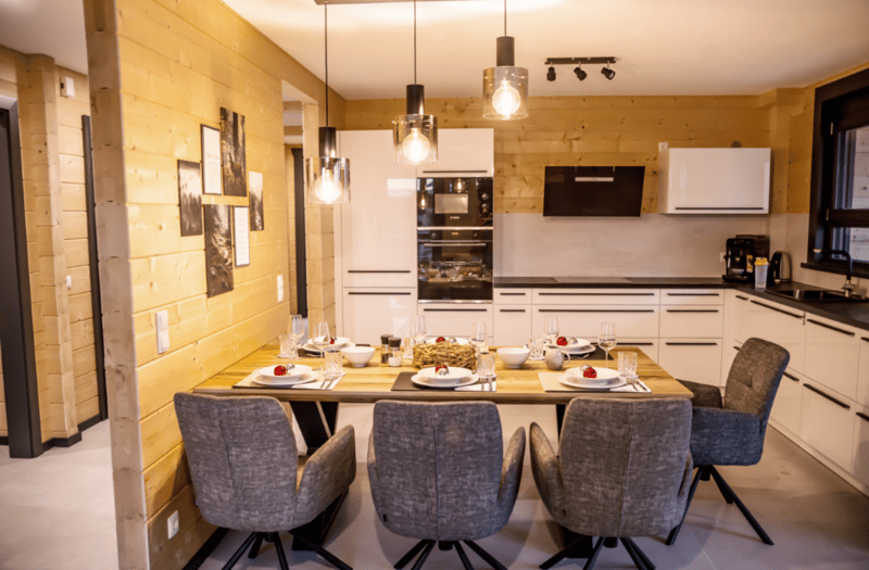 OGGETTO DI RENDITA - Casa in legno a due famiglie (5)