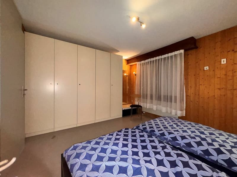 Schlafzimmer mit Einbauschrank