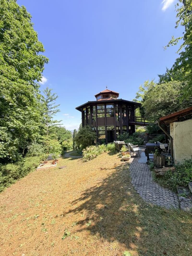 Architectural Unique: Core-Renovated Art Nouveau Estate in Top Stuttgart Location (16)