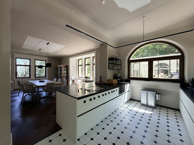 Architectural Unique: Core-Renovated Art Nouveau Estate in Top Stuttgart Location (9)