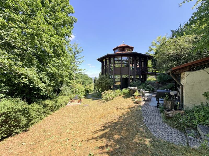 Architectural Unique: Core-Renovated Art Nouveau Estate in Top Stuttgart Location (37)