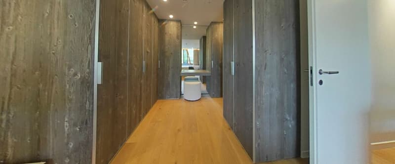 Zugang Ankleide vom Schlafzimmer 1