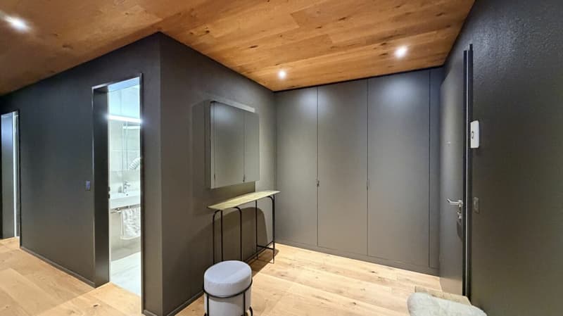 Exklusive 3-Zimmer-Wohnung in Andermatt - voll möbliert mit Designermöbeln (4)