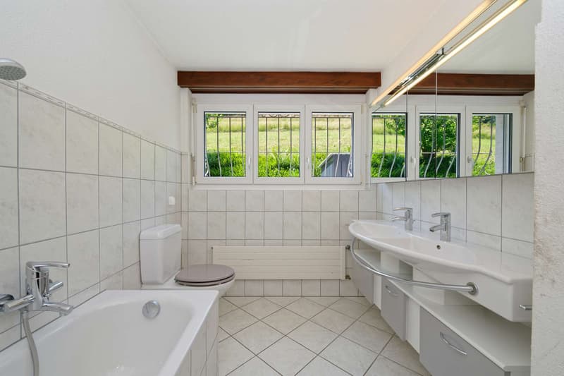 Badezimmer im Erdgeschoss