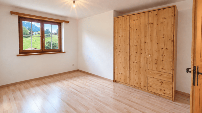 2.5 Zimmer Erdgeschosswohnung - Dauermiete - (4)