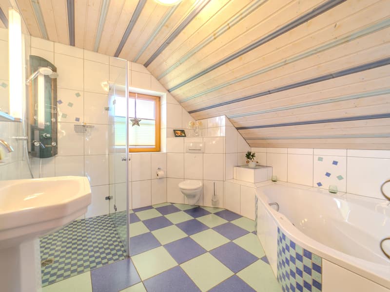 Casa unifamiliare a basso consumo energetico con giardino da sogno (13)
