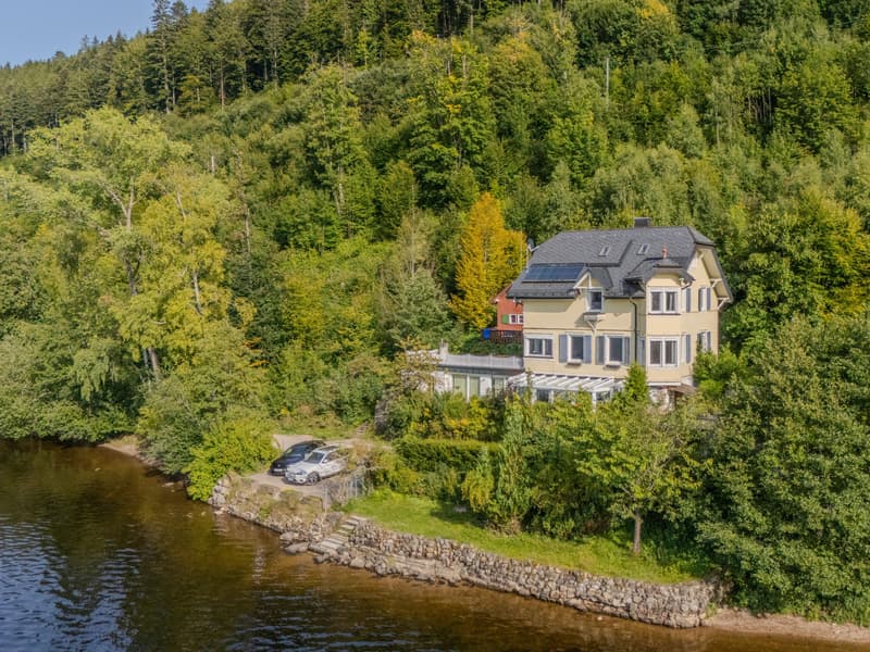 Rareté exclusive sur Titisee - Maison historique au bord du lac avec accès direct (4)