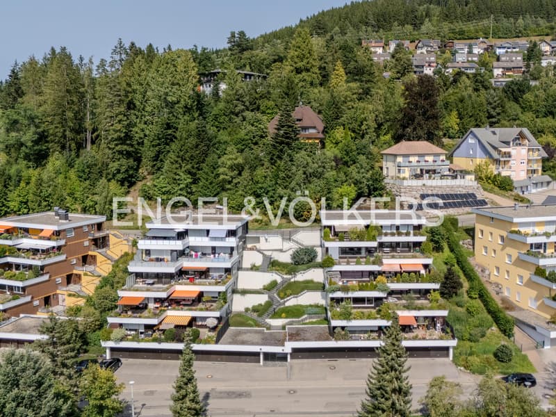 Appartement terrasse de 4,5 pièces à rénover avec vue sur le parc (2)