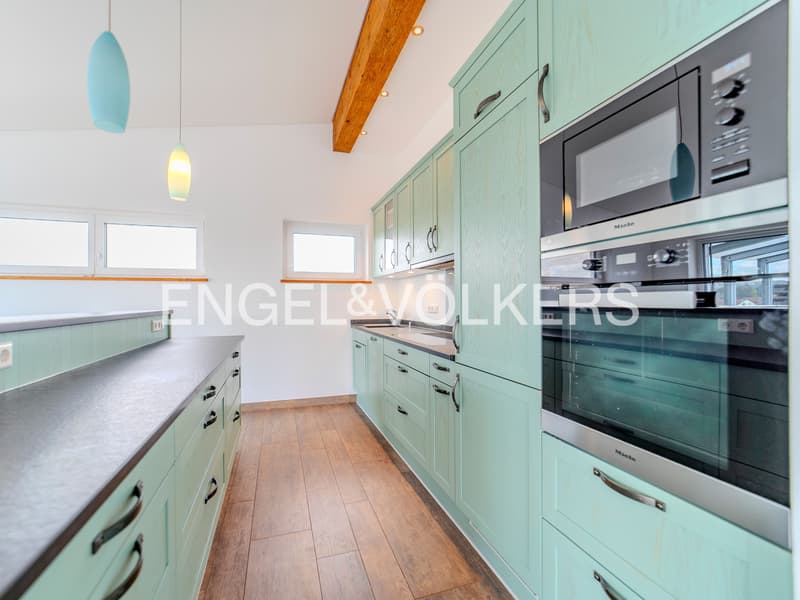 Maison unifamiliale exclusive avec appartement séparé (4)