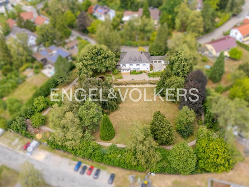 Großes Grundstück mit Bestandshaus in Schwenningen (2)