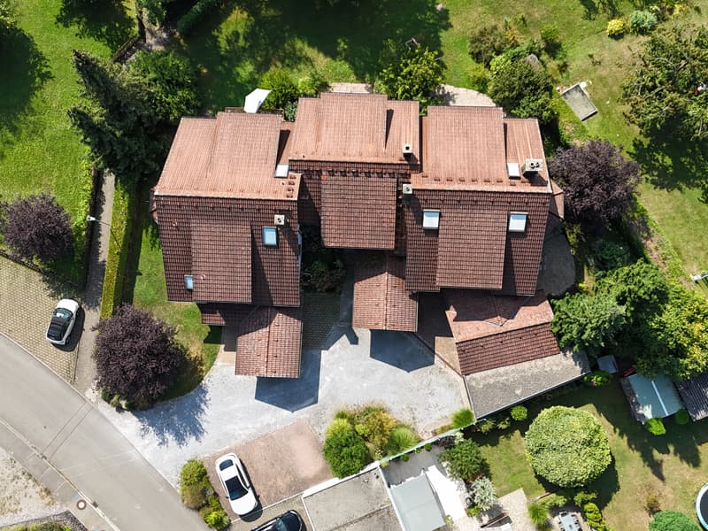 Residenza per più generazioni al confine svizzero (2)