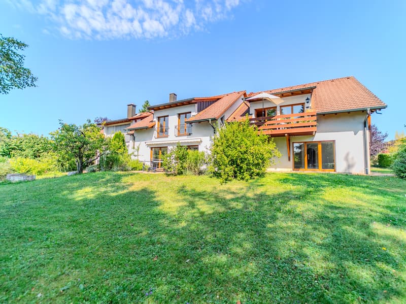 Residenza per più generazioni al confine svizzero (7)