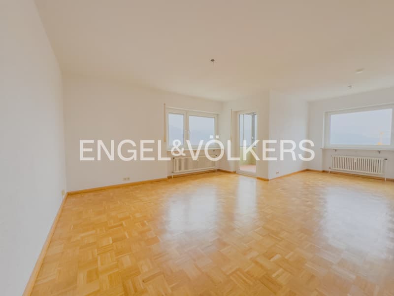 RESERVED: Spacious apartment with Rhine and panoramic views (10)