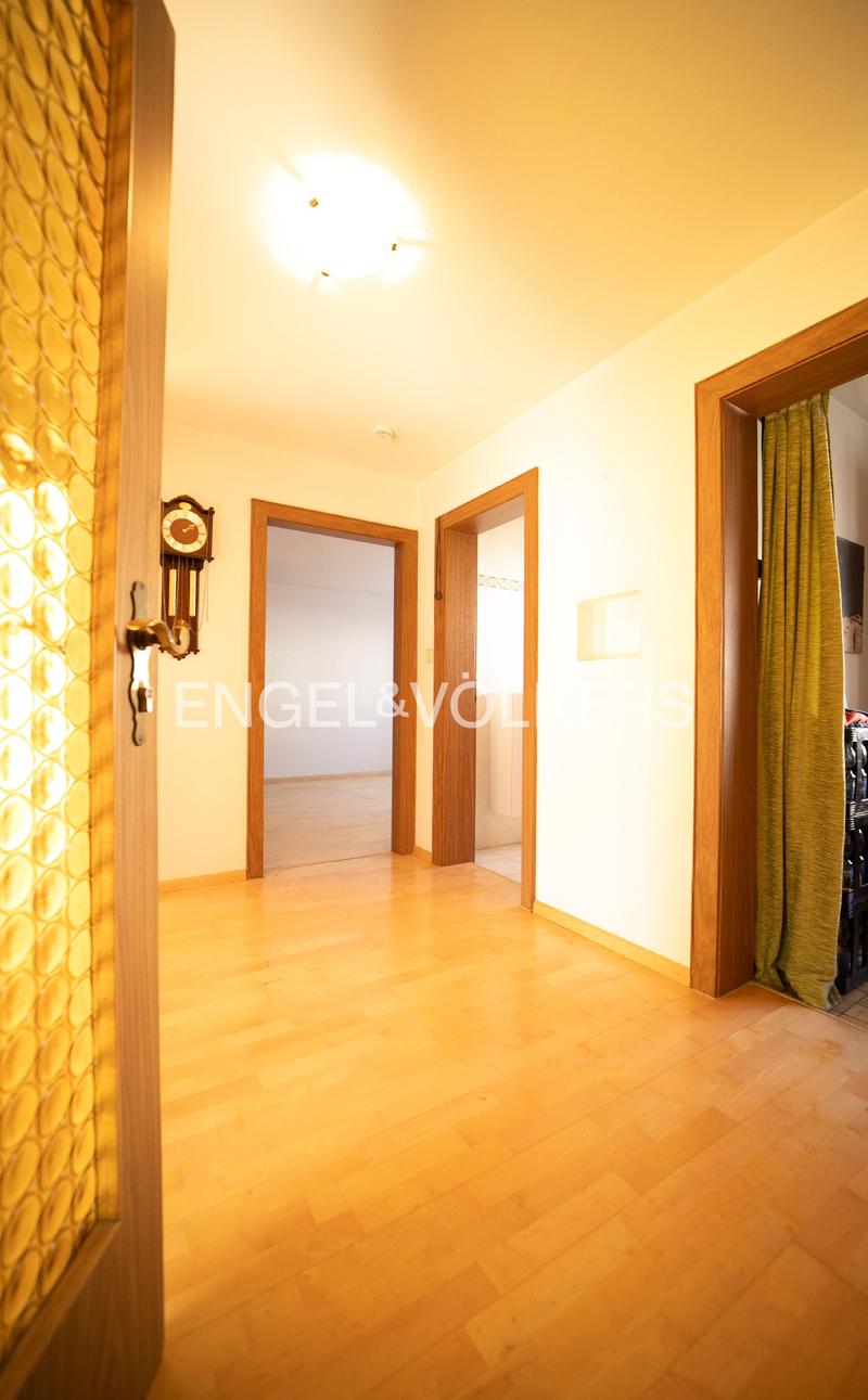 Casa multifamiliare versatile in una posizione molto buona (9)