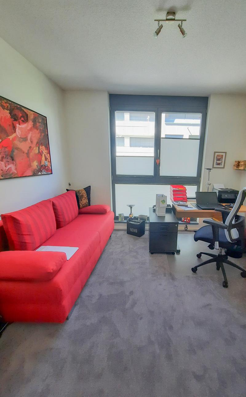 Apartment with usufruct: Stylish apartment with balcony, elevator, and two (6)