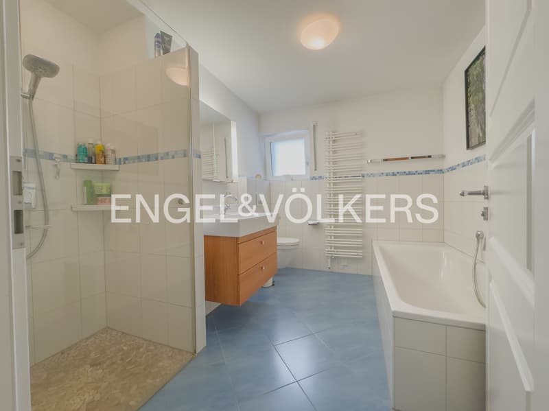 Exclusive bungalow with separate apartment (13)