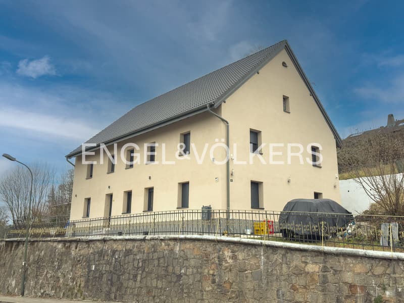 Exclusive ground-floor apartment with private garden idyll (8)