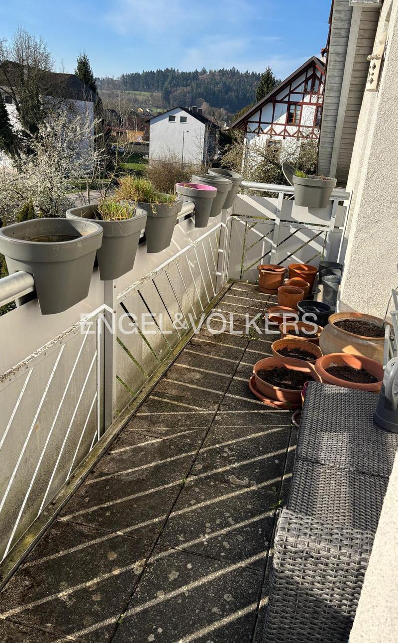 Appartement-maisonnette élégant avec balcon ensoleillé et vue sur la verdure - (11)