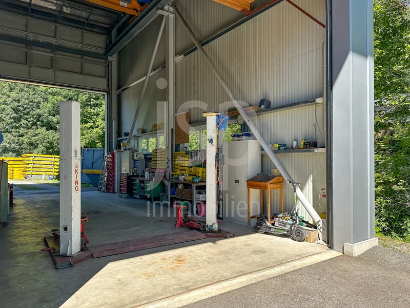 Propriété commerciale avec appartement en attique à Neuenegg (4)