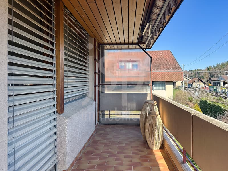 A practical 3.5-room apartment directly at the train station in Niederscherli (3)