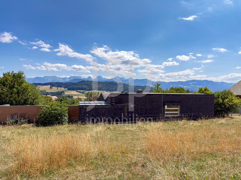 7 Zimmer Einfamilienhaus mit atemberaubendem Panorama (1)