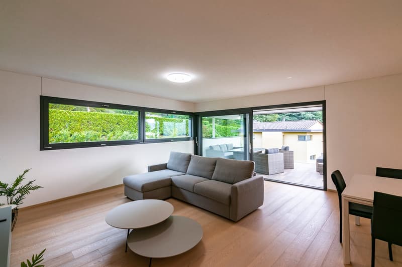 Montagnola: 3.5-room attic apartment with terrace and lake view (1)