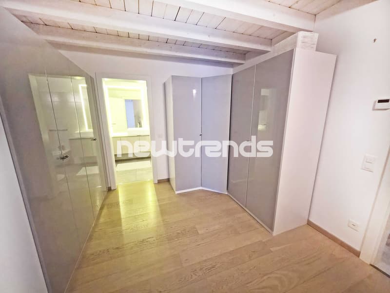 Grancia: elegantes Dachgeschoss mit 4.5 Zimmern und Galerie zur Miete (12)