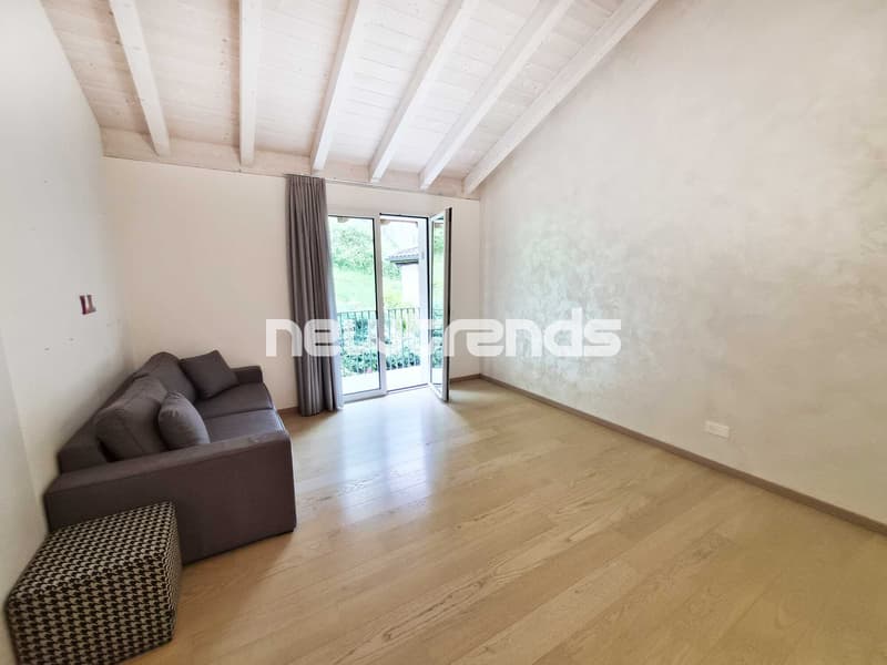 Grancia: elegantes Dachgeschoss mit 4.5 Zimmern und Galerie zur Miete (7)
