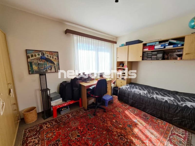 Rent 3.5 rooms with terrace and open view of the green area (7)