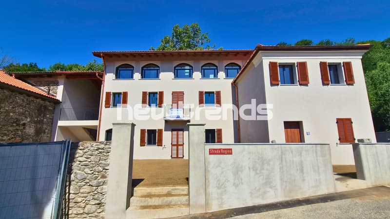 esterno con giardino privato