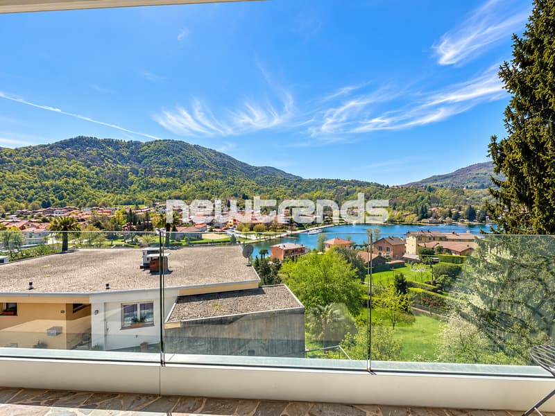 Panorama sul lago dalla terrazza
