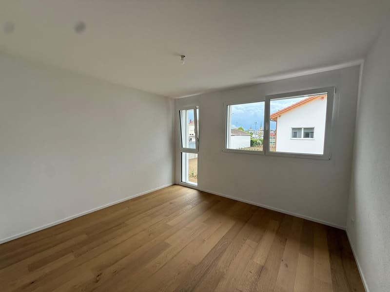 40 MINUTES FROM LAUSANNE! ONLY 2 VILLAS LEFT! (4)