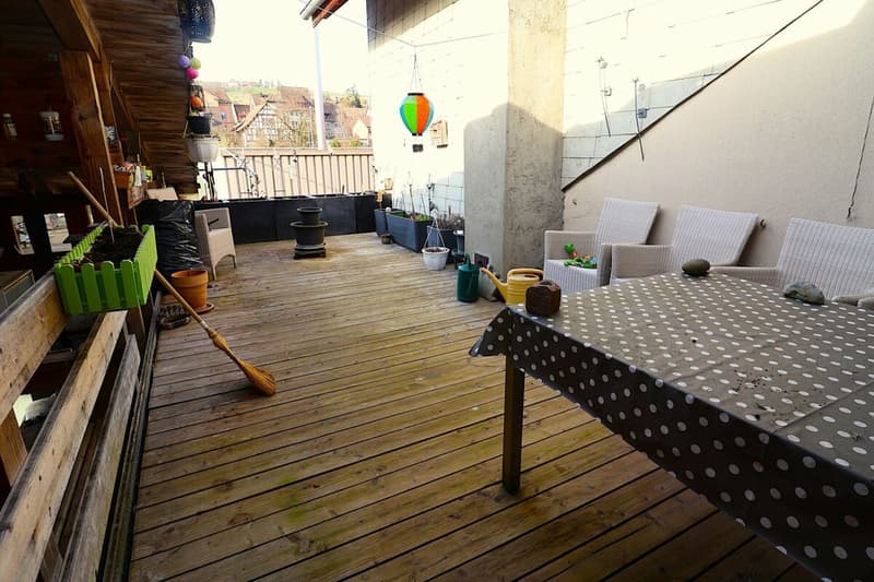 Versatile 6-room house with development potential (11)