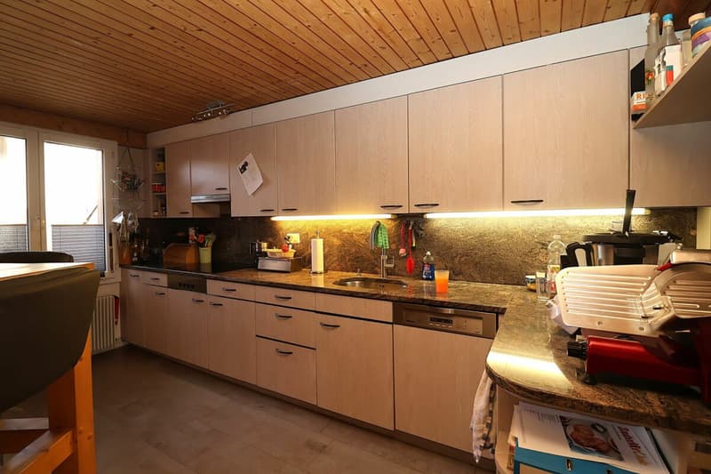 Versatile 6-room house with development potential (5)