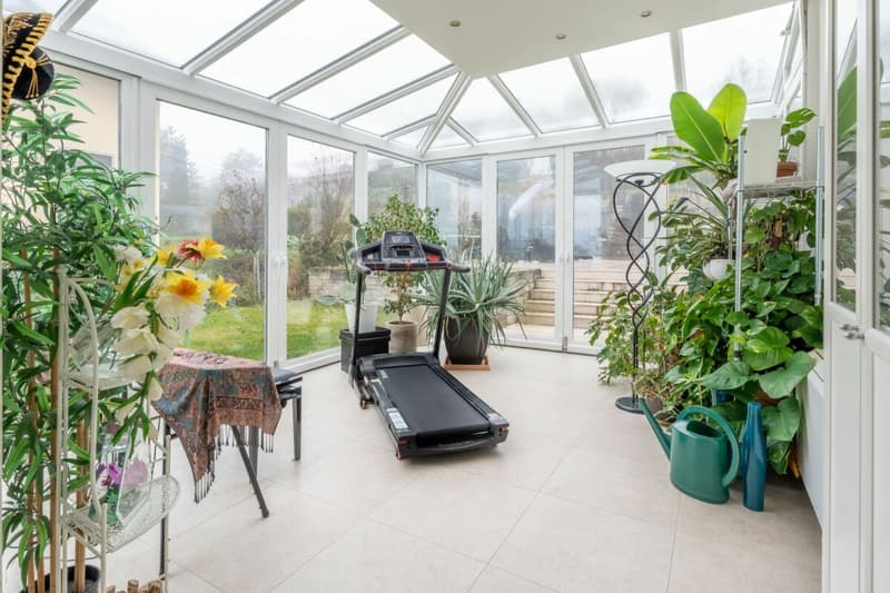 Spacious single-family house with pool (5)