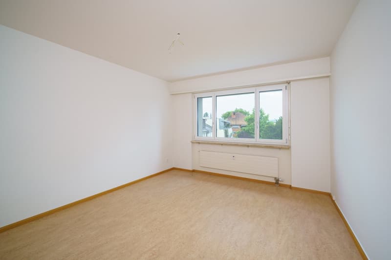 Zimmer 2 links Küche